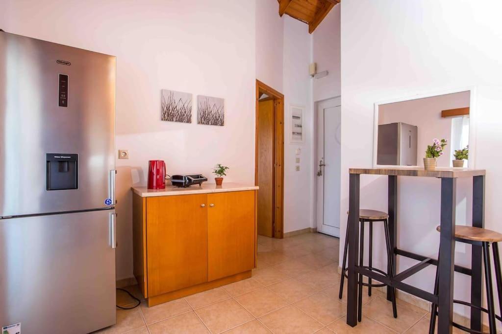 Megat Seaview And Seaside Apartments Ialysos  Exterior foto